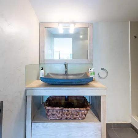 140m With Pool Near Cannes *