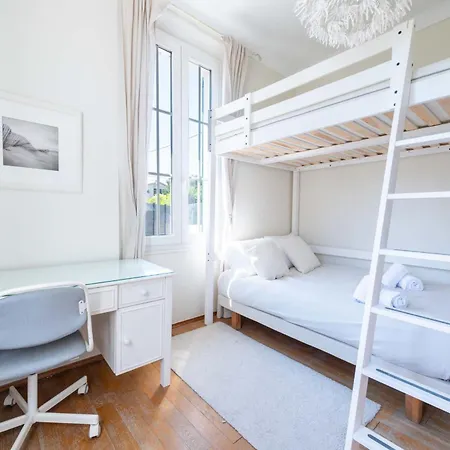 Βίλα 140m With Pool Near Cannes *